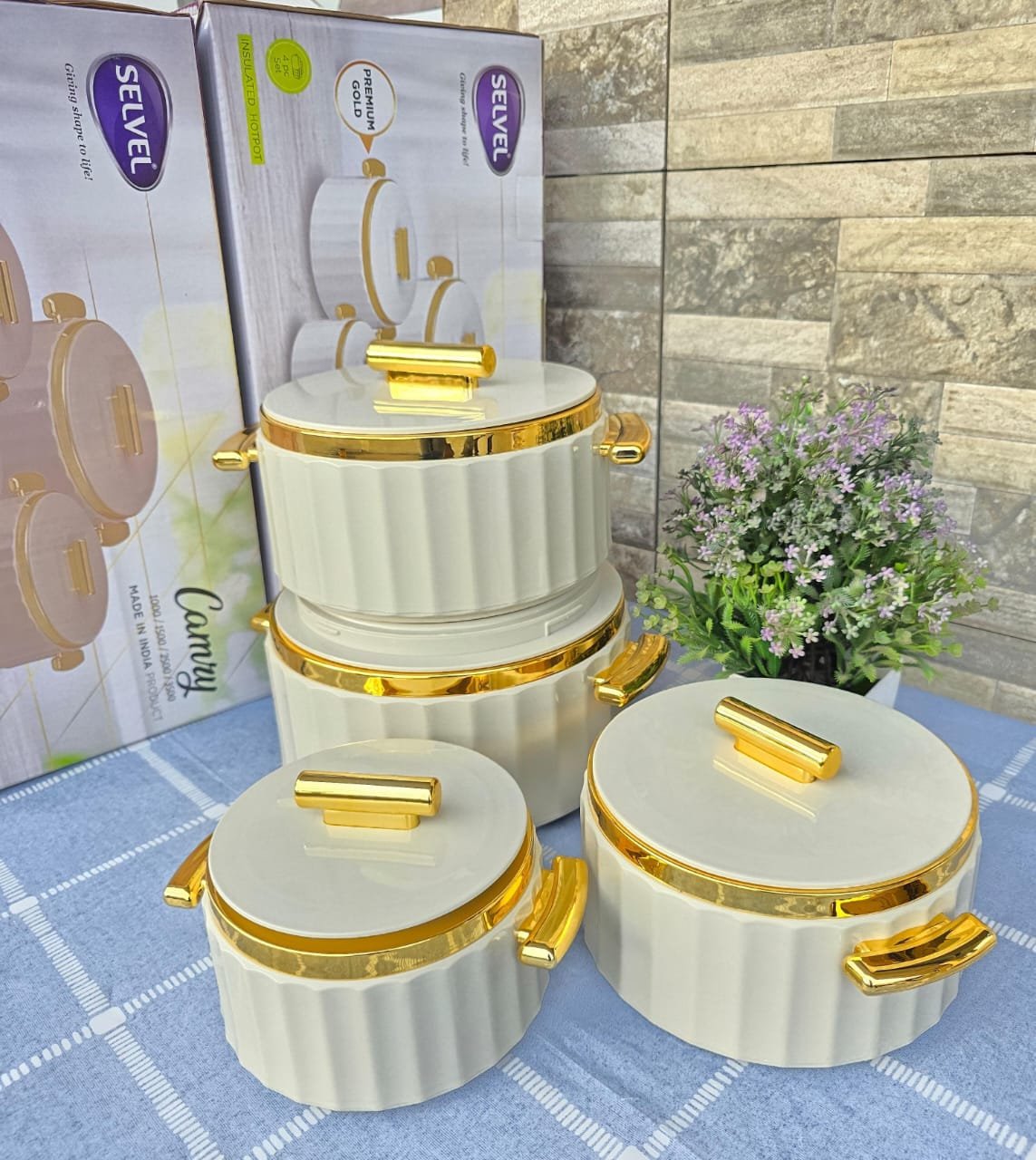 1001477672 White- Gold Marble Luxurious Insulated Hotpots - Image 1